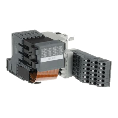ABB AUX 6Q 400Vac E2.2…E6.2 INST 1SDA073756R1 – 6 CHANGEOVER CONTACT OPEN-CLOSED V lt;(> lt; lt;)> 400V AC E2.2…E6.2 — ABB