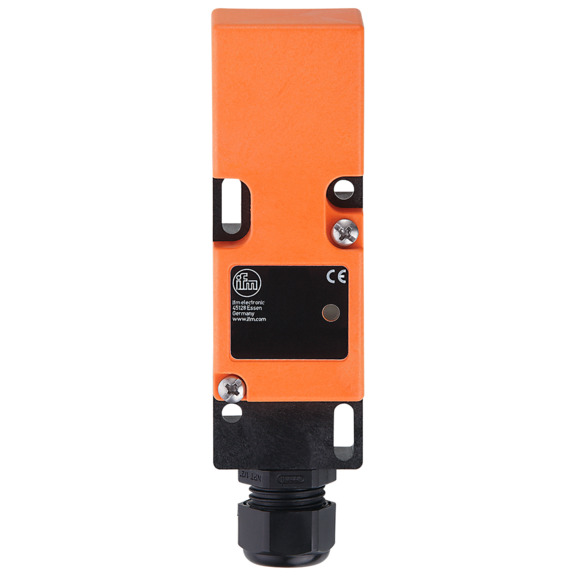 ifm IM5020 Proximity Sensor — ifm