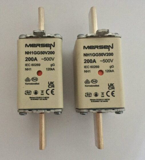 Mersen K218233C NH0GG50V200P-2 — Mersen
