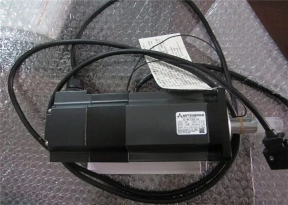 Mitsubishi Electric HF-SP702BG1H AC Servo Motor — Mitsubishi Electric